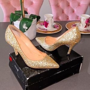 Gold sequin glitter ✨️ Formal rich looking heels 👠
